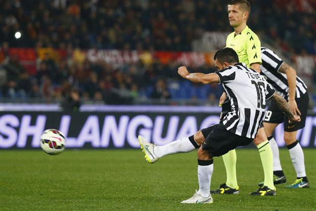 Tévez gol Roma (Reuters)