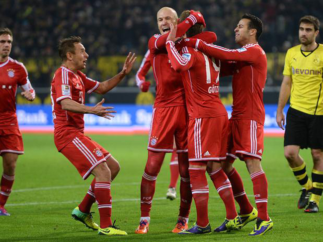 El Bayern de Múnich celebra el gol anotado por Götze ante su ex equipo, el Borussia Dortmund.