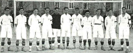 Formación del Sevilla F. C. en 1921.
