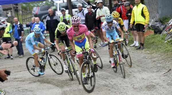 tinkoff-saxo-rider-alberto-contador-of-spain-climbs-colle-delle-finestre-mountain-followed-by-astana-rider-fabio-aru-of-italy-during-the-20th-stage-of-the-98th-giro-d-italia